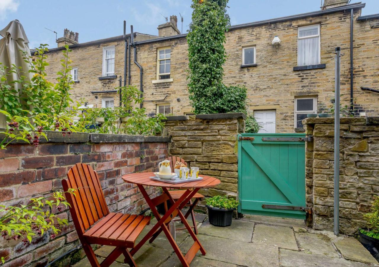 Salts Mill Workers Cottage Шипли Екстериор снимка